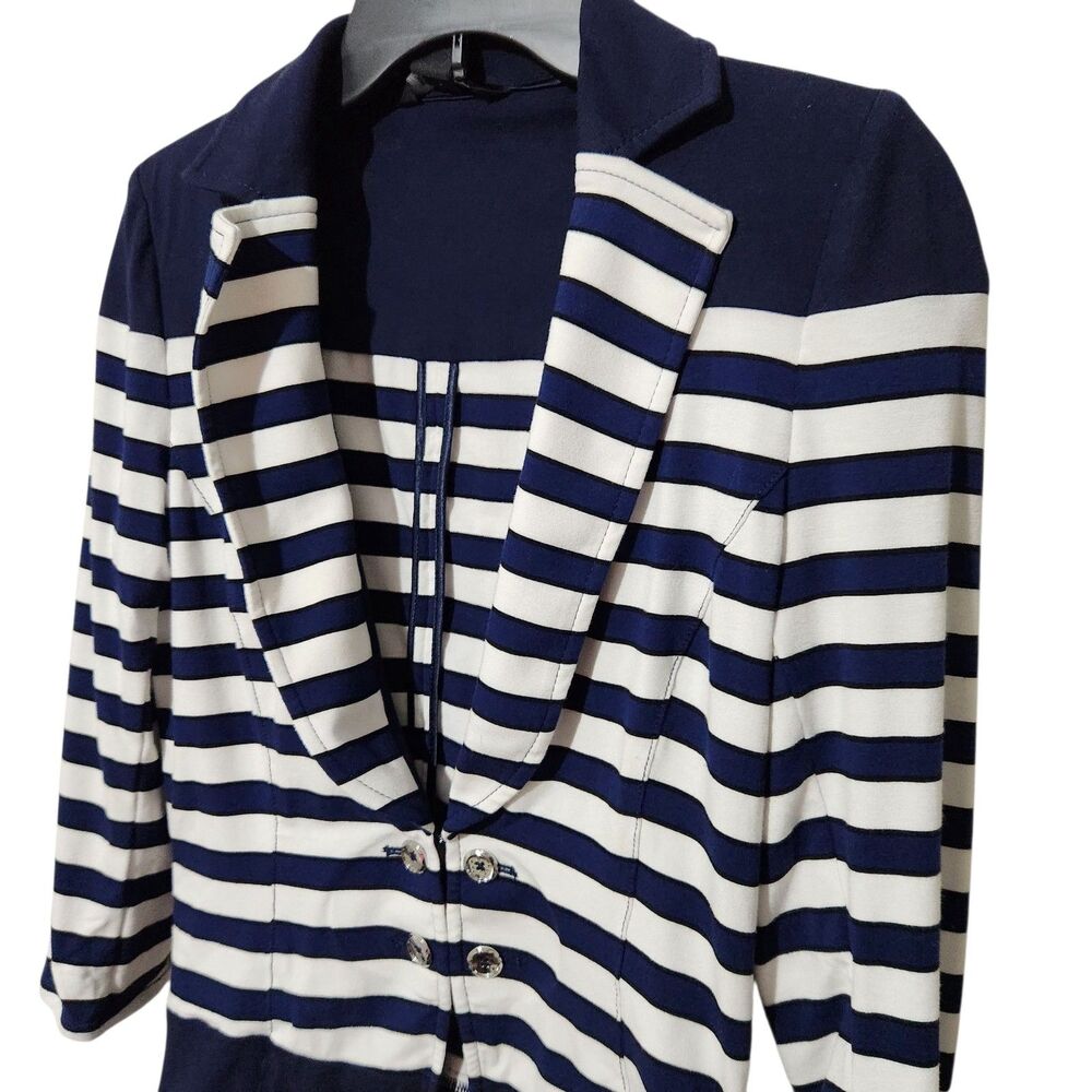 White House Black Market Blazer Size 6 White Blue Navy Striped  Front Buttons. - Picture 2 of 10